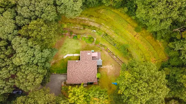 974 Meixsell Valley Rd, Saylorsburg, PA 18353-8021