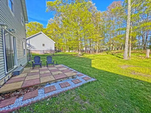 158 Davis Cir, Bushkill, PA 18324-7917