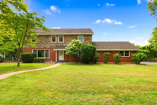 3660 Southwood Dr, Palmer Twp, PA 18045-5728
