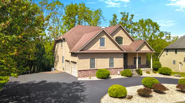 1908 Cherry Ave, Forks Twp, PA 18040-8152