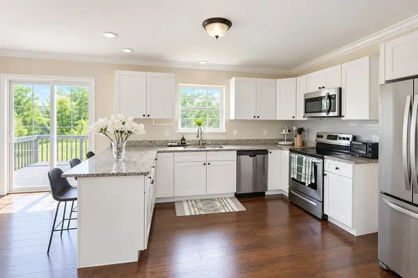 169 Lookout Dr, Albrightsville, PA 18210-7758