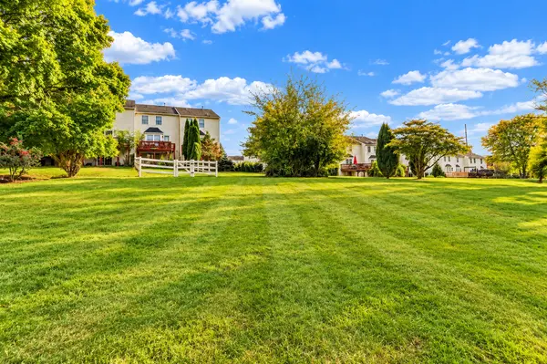 122 Walnut St, Freemansburg, PA 18017-7283