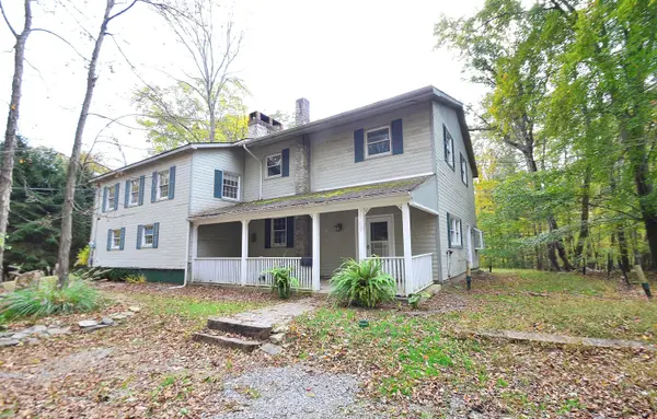 640 Wooddale Rd, East Stroudsburg, PA 18302-8488