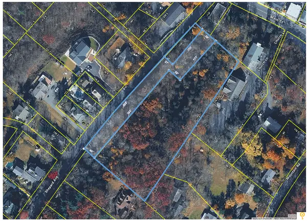 21 Shepard Ave, Delaware Water Gap, PA 18327-7710