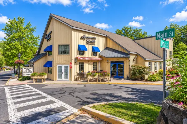 21 Shepard Ave, Delaware Water Gap, PA 18327-7710
