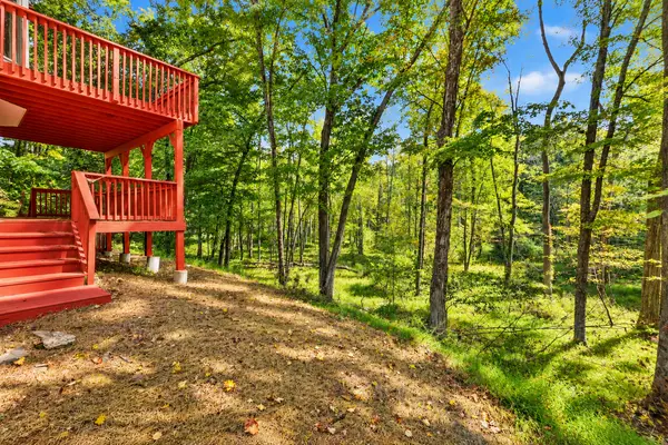 105 Mulberry Ln, East Stroudsburg, PA 18302-7112