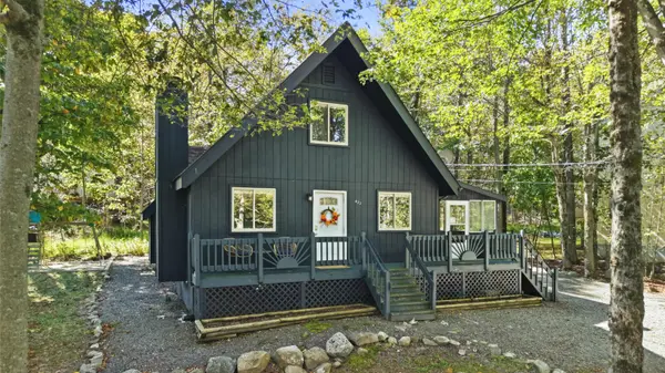 9820 Deerwood Dr, Tobyhanna, PA 18466-3877