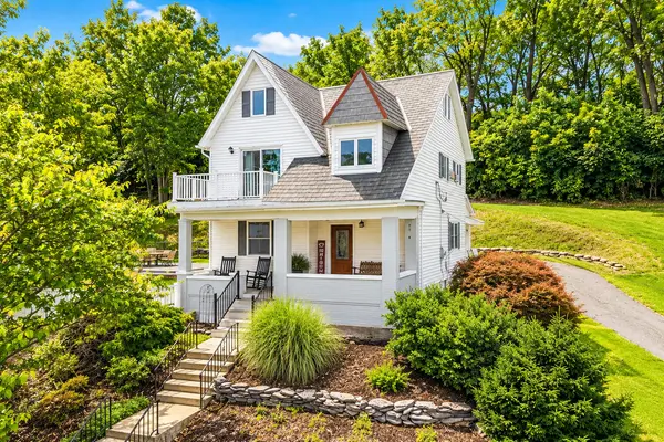 5525 Lehigh St, Whitehall, PA 18052-1709