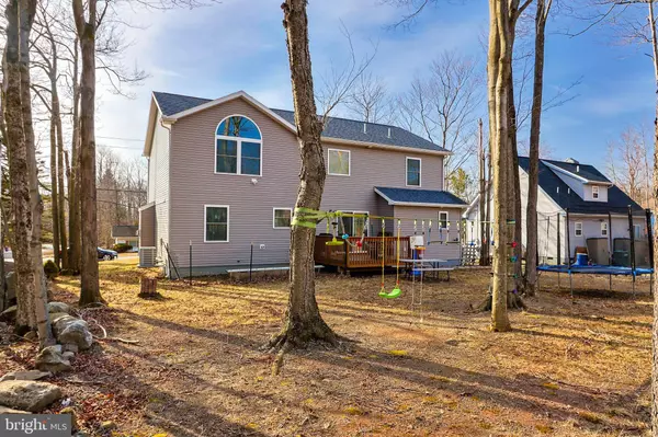 3063 BRIARWOOD DR, Tobyhanna, PA 18466