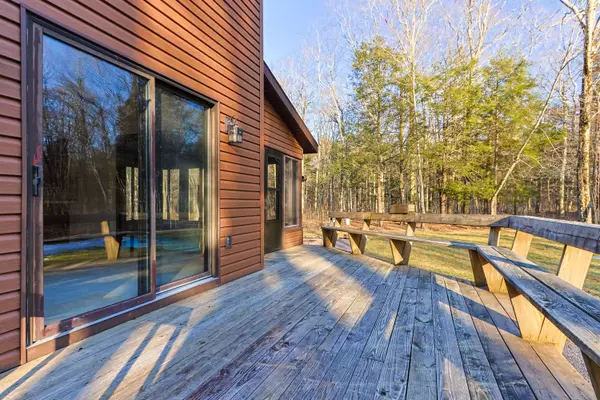 198 High Country DR Drive, Blakeslee, PA 18610