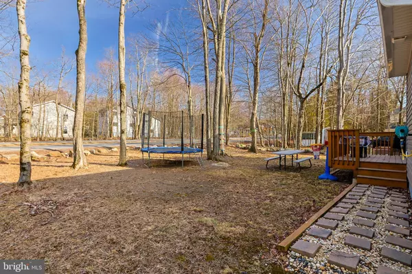 3063 BRIARWOOD DR, Tobyhanna, PA 18466