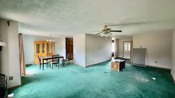 125 Clearview Rd, Long Pond, PA 18334-7950