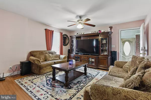 14 S S BRADFORD ST, Allentown, PA 18109