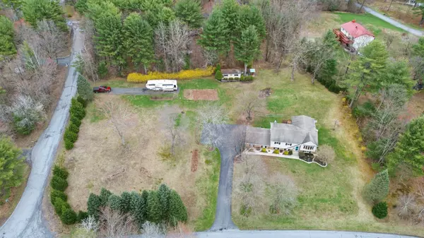 533 Rolling Pines DR, Saylorsburg, PA 18353