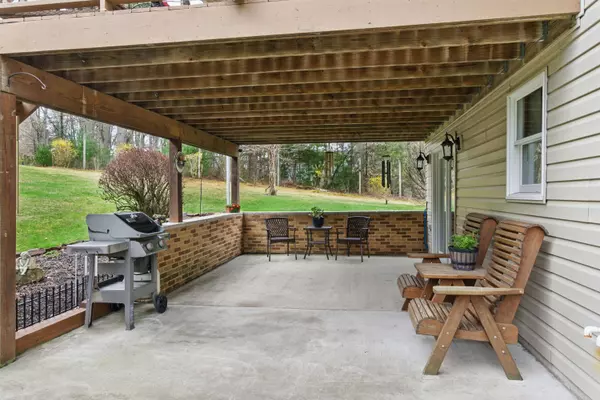 533 Rolling Pines DR, Saylorsburg, PA 18353