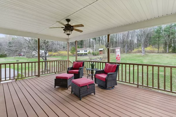 533 Rolling Pines DR, Saylorsburg, PA 18353
