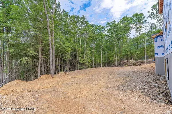 131 Chinaberry Way, Kunkletown, PA 18058-8709