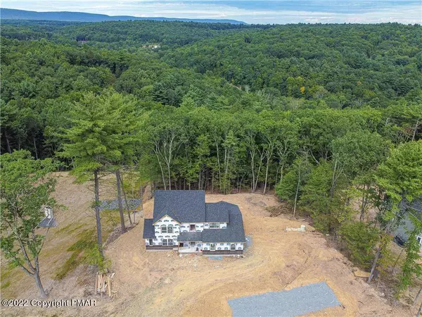 131 Chinaberry Way, Kunkletown, PA 18058-8709