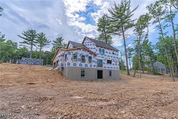 131 Chinaberry Way, Kunkletown, PA 18058-8709