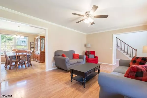 7 Inverrary Ave, Washington Twp., NJ 07882