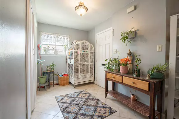 1703 Saratoga CT, Allentown, PA 18104