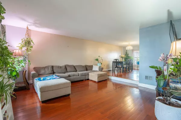 1703 Saratoga CT, Allentown, PA 18104