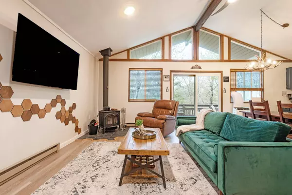 112 Lipo WAY, Albrightsville, PA 18210