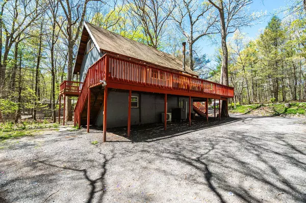 2510 Penn Hills DR, Bartonsville, PA 18321