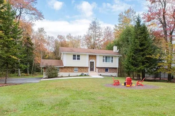1262 Chandus Way, Tobyhanna, PA 18466-7986