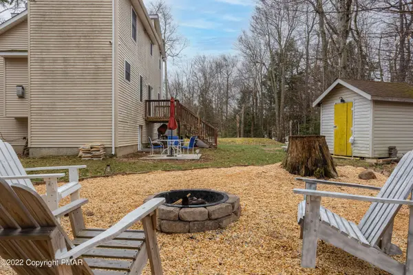 417 Roosevelt Ln, Tobyhanna, PA 18466-7888