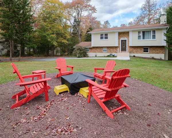 1262 Chandus WAY, Tobyhanna, PA 18466