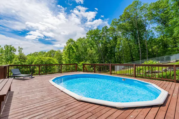 507 Shadowbrook DR, Tunkhannock, PA 18657