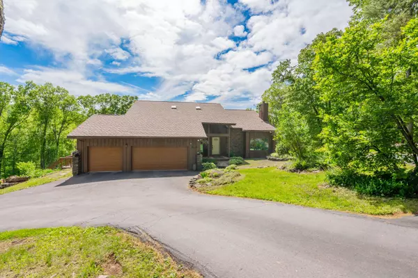 507 Shadowbrook DR, Tunkhannock, PA 18657