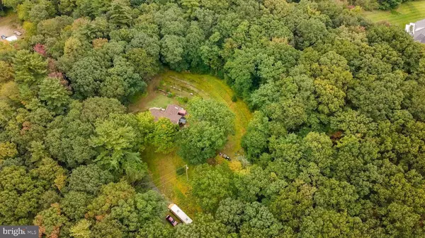 974 MEIXSELL VALLEY RD, Saylorsburg, PA 18353