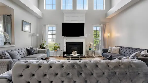 1663 Bridgeton RD, Breinigsville, PA 18031