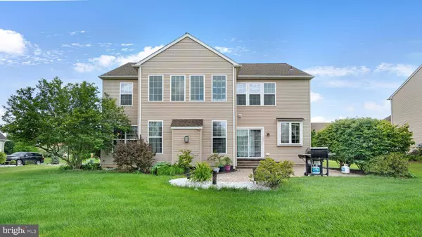 1663 BRIDGETON RD, Breinigsville, PA 18031