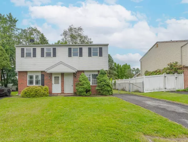 3070 Millstone DR, Bethlehem, PA 18020