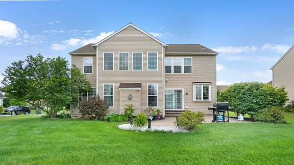 1663 Bridgeton RD, Breinigsville, PA 18031