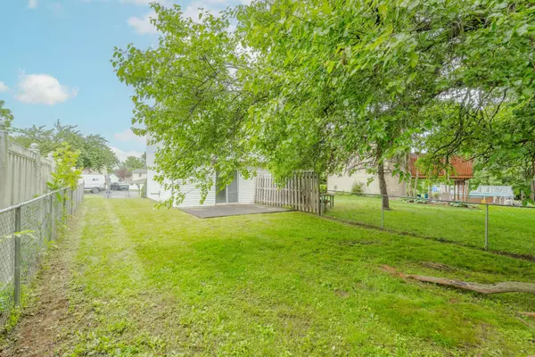 3070 Millstone DR, Bethlehem, PA 18020