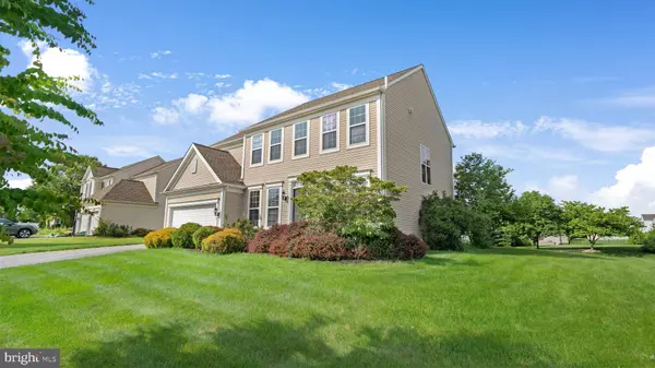 1663 BRIDGETON RD, Breinigsville, PA 18031