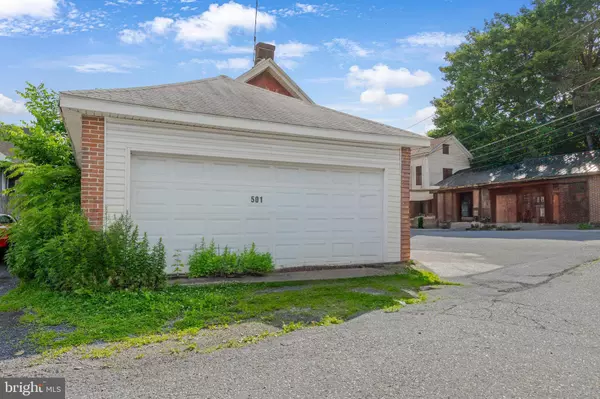 501 W 4TH ST, Bethlehem, PA 18015