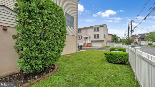 89 PLAUDERVILLE AVE, Garfield, NJ 07026