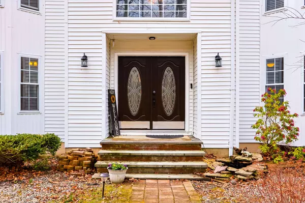 1661 Marjorie CT, East Stroudsburg, PA 18302