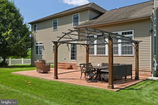 3960 MOUNTAIN VIEW AVE, Easton, PA 18045