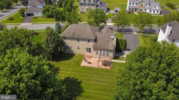 3960 MOUNTAIN VIEW AVE, Easton, PA 18045