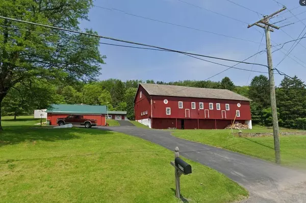 8170 N Walnut St, Washington Twp, PA 18080-3510