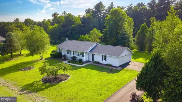 2241 REO DR, Effort, PA 18330