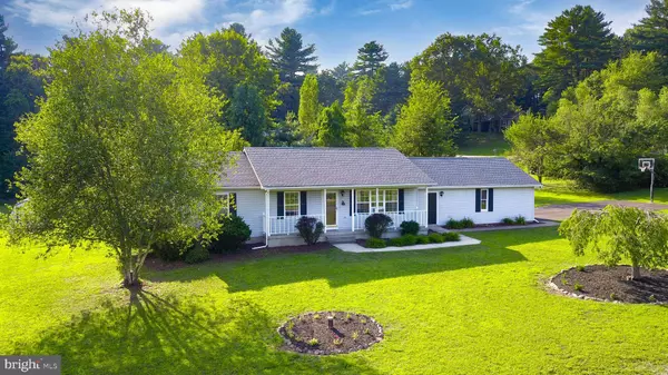 2241 REO DR, Effort, PA 18330