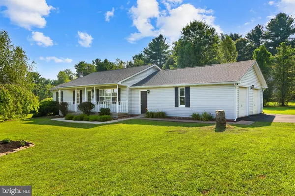 2241 REO DR, Effort, PA 18330