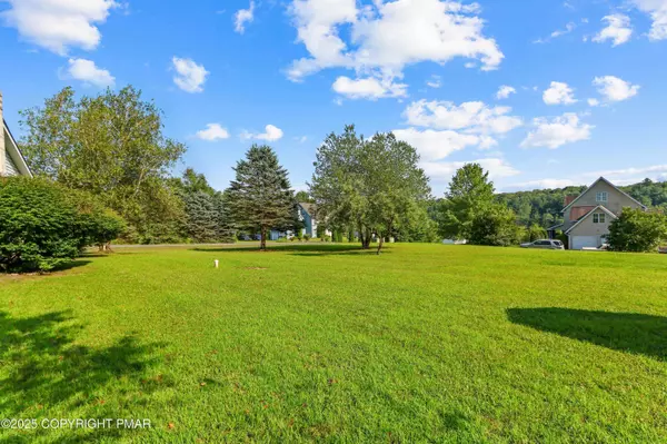 2241 Reo DR, Effort, PA 18330